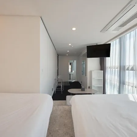 Uh Suite The Haeundae Busan Exterior photo
